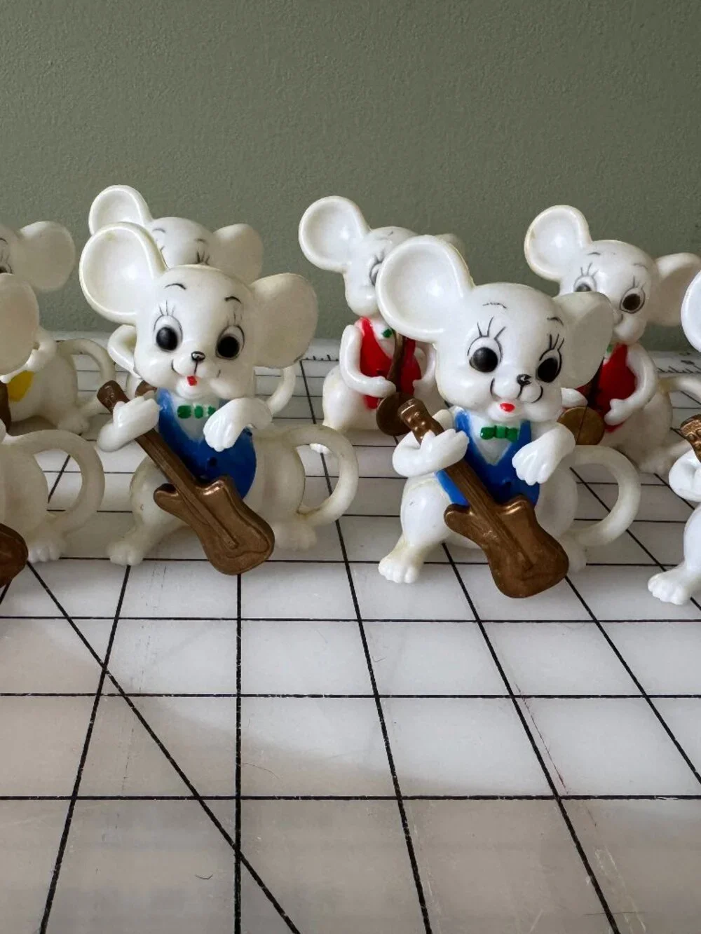 Vintage Christmas Mouse Light Covers Set 11 Retro Blow Mold Mice Band